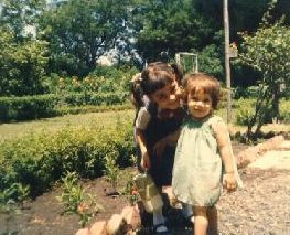 Sonal kissing Gazal good-bye before going to her school in Bhusawal